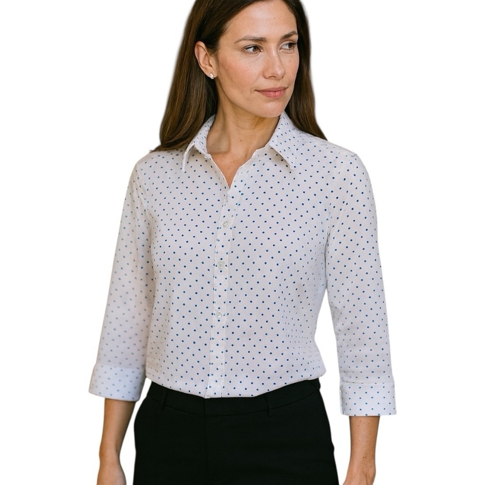 LL Bean Medium White Wrinkle Free Blue Polka Dot Button Up Shirt 100% Cotton